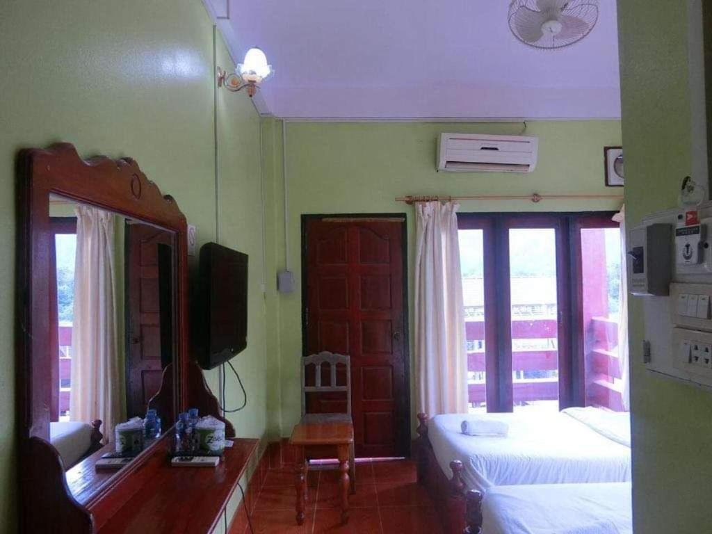 Vang Vieng Mountain View Hotel Exterior foto